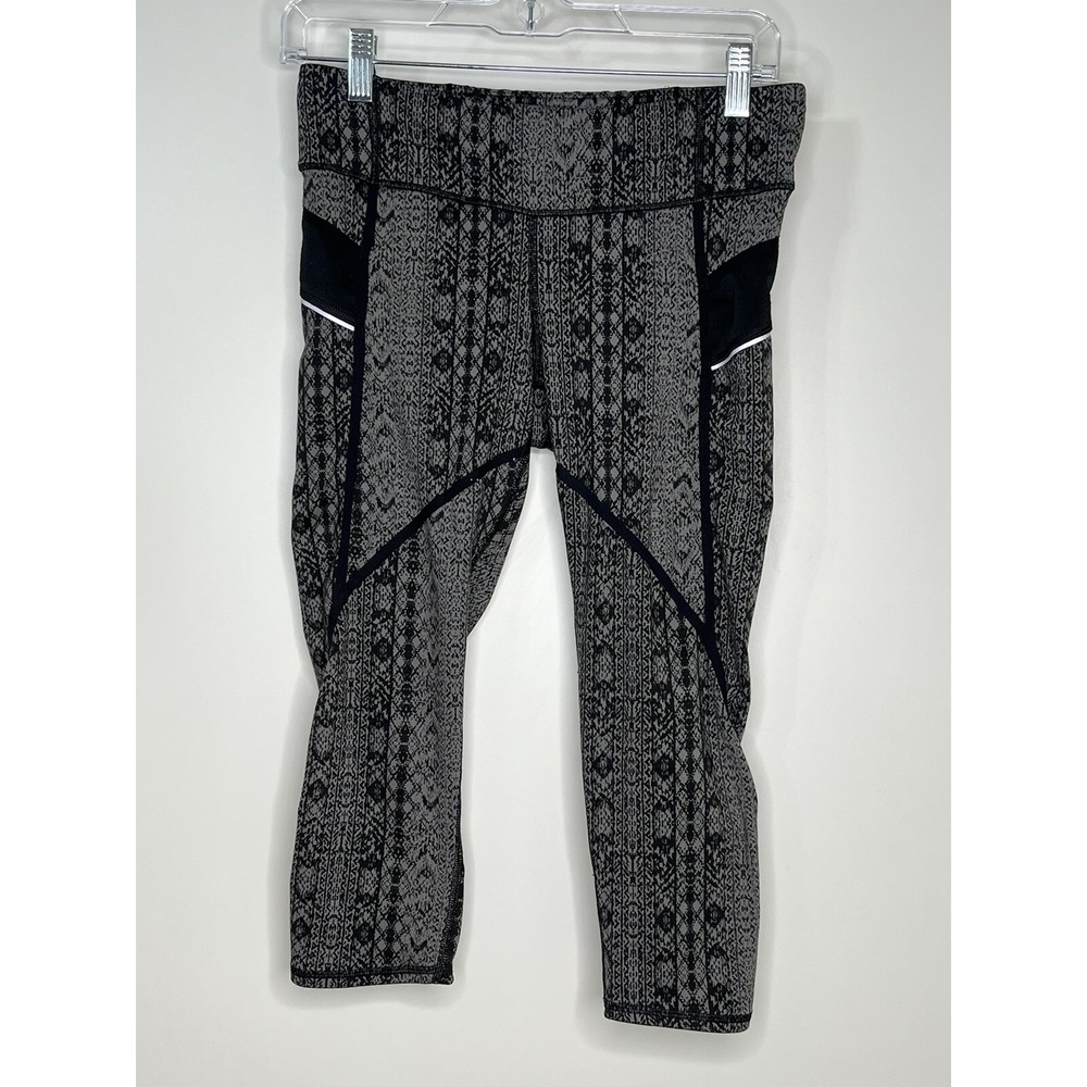 Athleta Gray Black‎ Cropped Capri Cropped Workout Leggings Women's Size Small